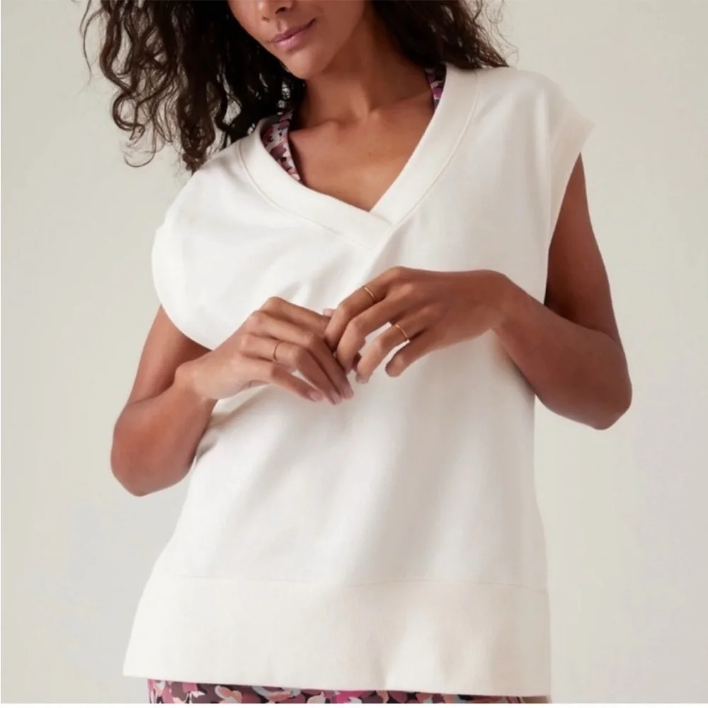 Athleta Cream V-Neck Sleeveless Sweater - Picture 3 of 5